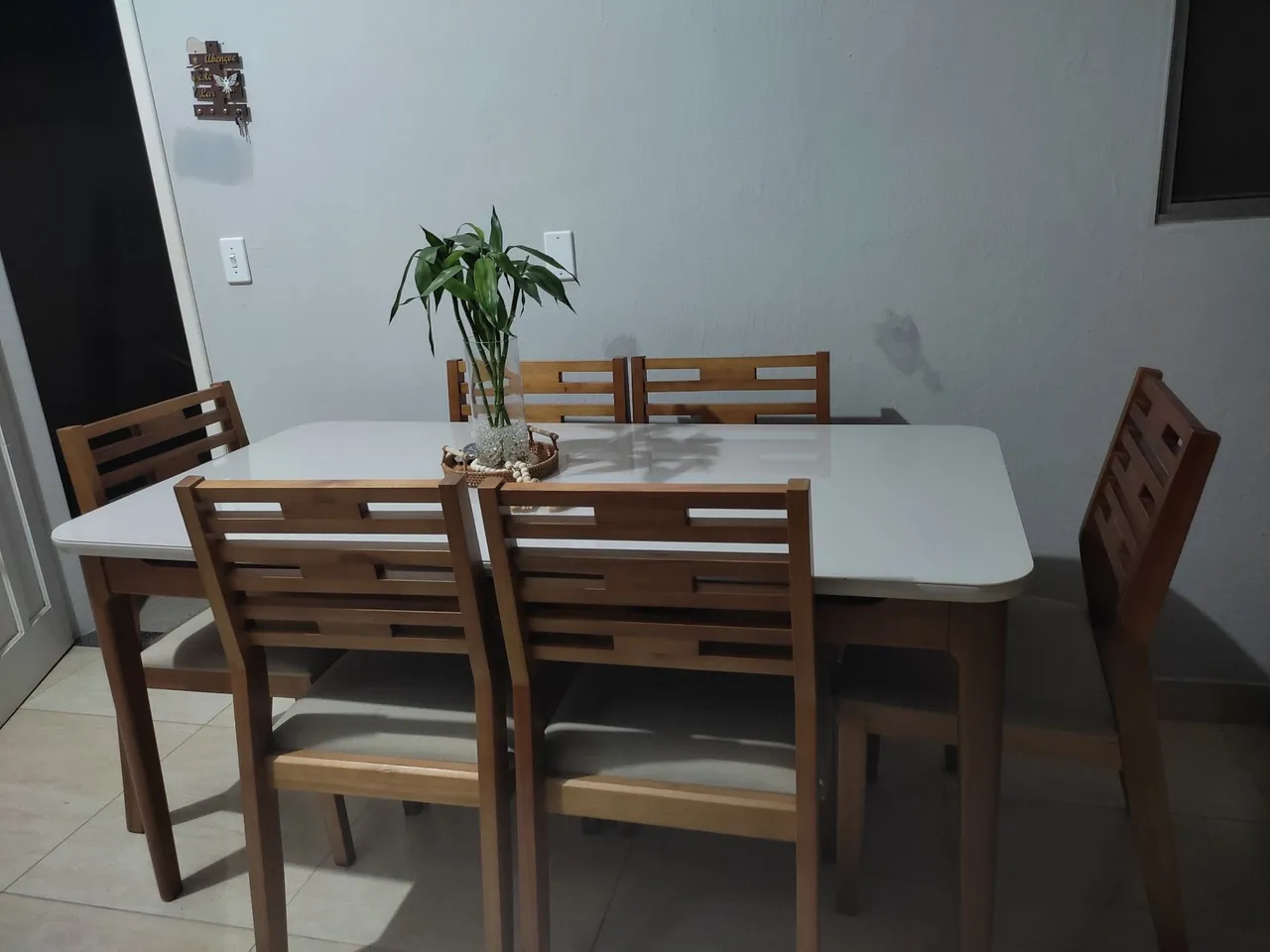 Mesa de jantar 6 cadeiras