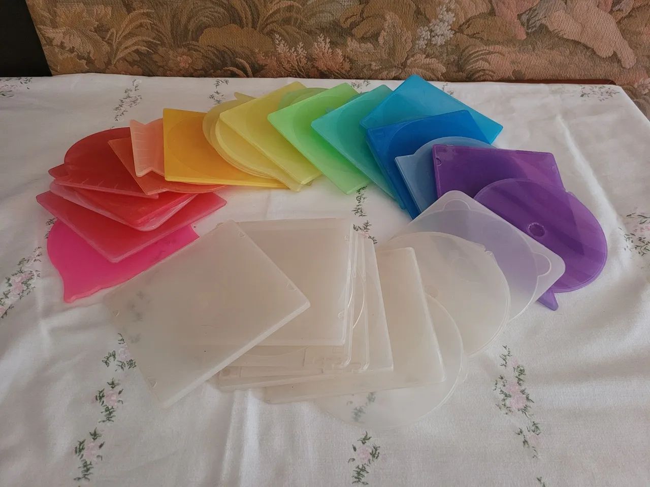 Lote de diversas caixas plásticas estojos (cases) p/ CD, DVD, games, etc - Foto 4