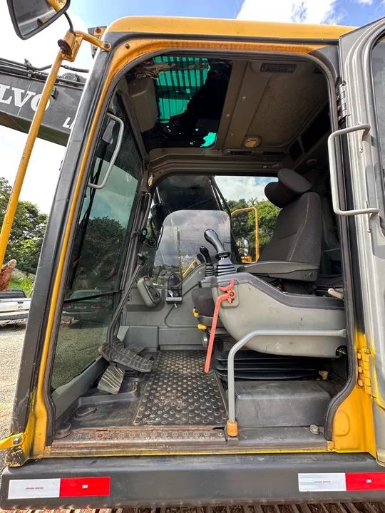 Escavadeira Volvo EC140 2013  - Foto 3