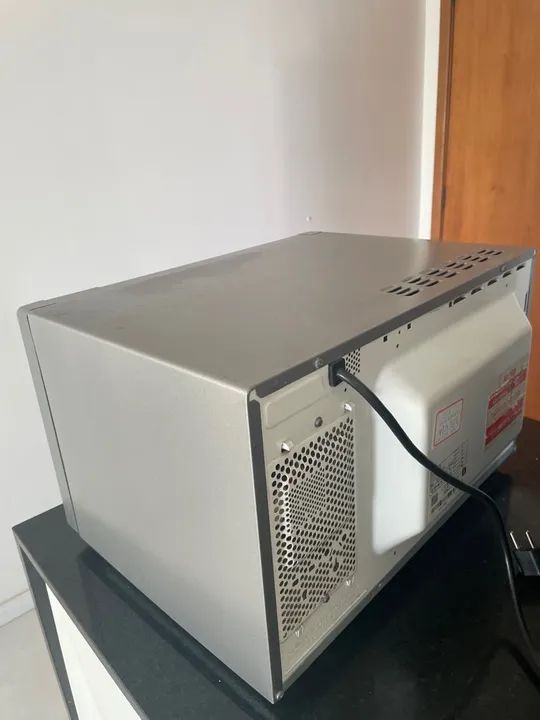 Micro-ondas em ótimo estado - Foto 2