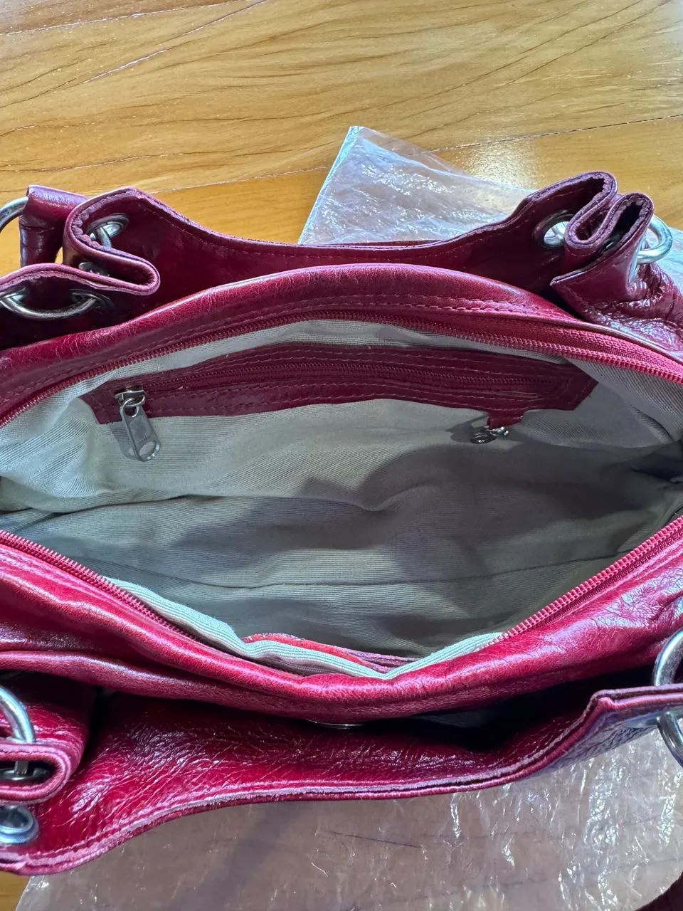 Vendo bolsa feminina em couro legítimo  - Foto 5