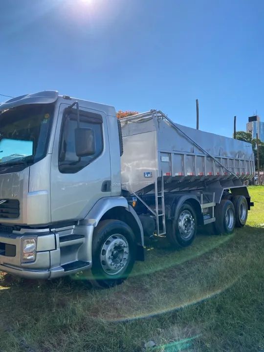 Volvo vm 260 basculante 4º eixo  - Foto 8