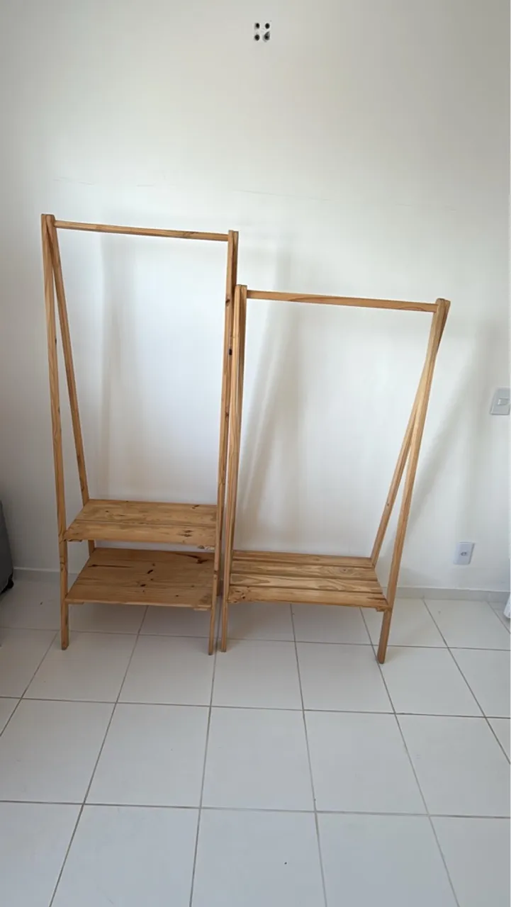 Araras de MDF para roupas