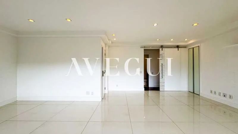 Apartamento Reformado com 3 Quartos na Rua General San Martin, Leblon - Foto 3