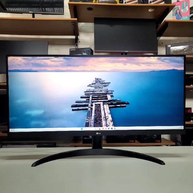 Monitor LG com tela de 29" 100Hz 127/220V e resolução Full HD