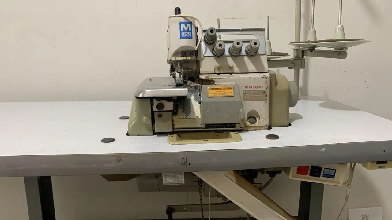 Máquina de Costura Industrial Overlock Pegasus M600