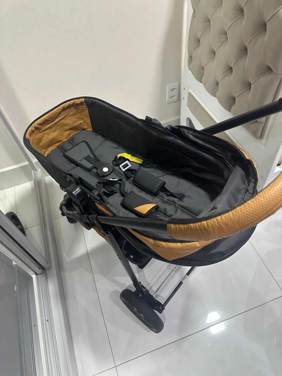 Carrinho galzerano + bebê conforto + suporte do carro - Foto 2