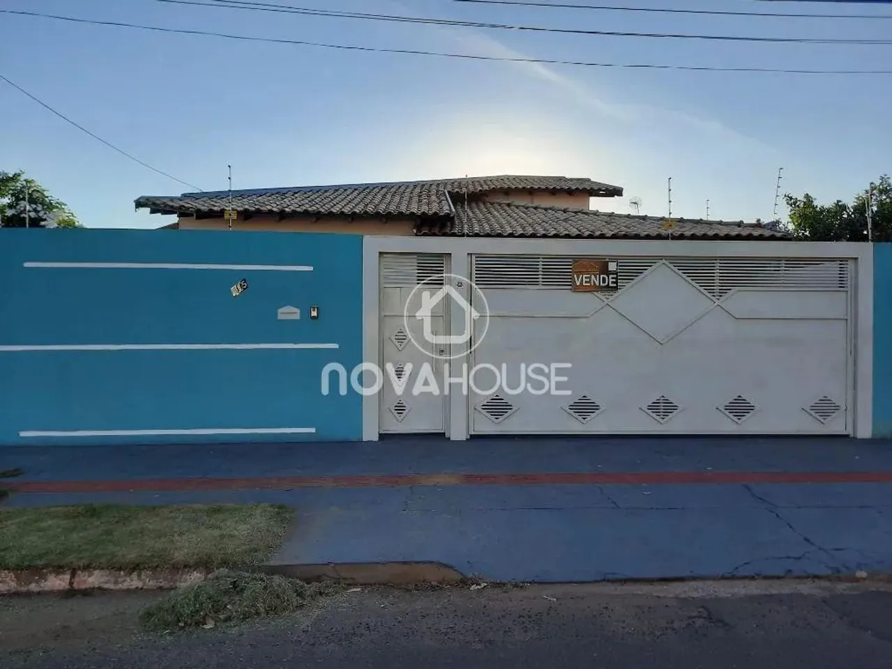 BELO IMÓVEL NO BAIRRO SANTO ANTÔNIO