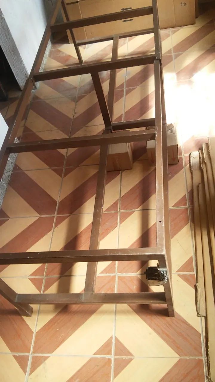 Bancada de metal64673562909827124