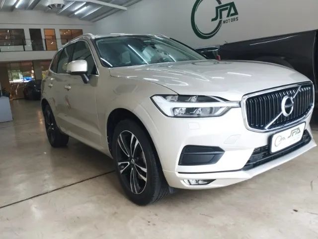 Volvo XC60 Momentun Awd 2019  * - Foto 2