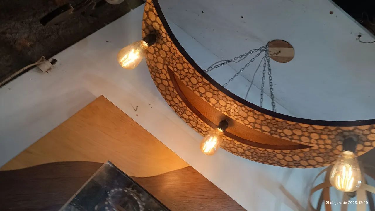 Luminária feita com cipó formato de lua - Foto 5