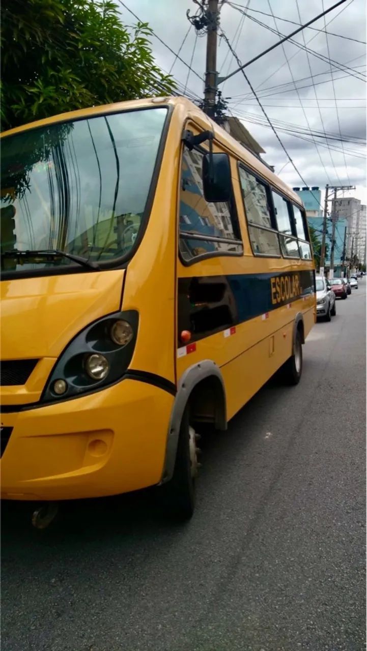 Escolar ônibus no doc - Foto 5