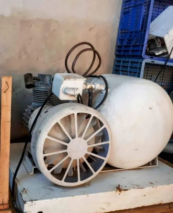 Compressor de ar (diversas utilidades)