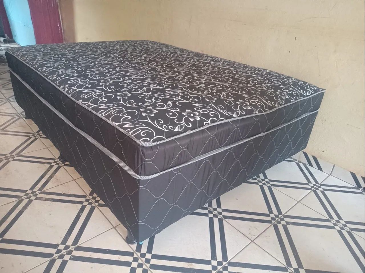 CAMA BOX DE CASAL, ENTREGA GRATIS ? - Foto 2
