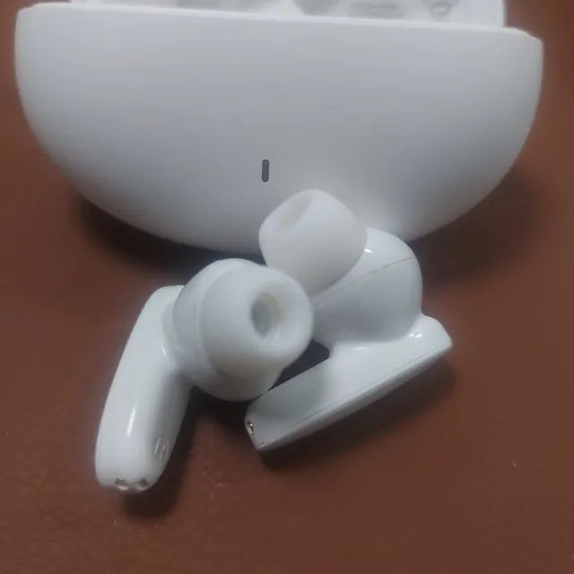 Fone de Ouvido Bluetooth 5.1 1Hora Aut205 Branco Design Sofisticado Conexão Sem Fio