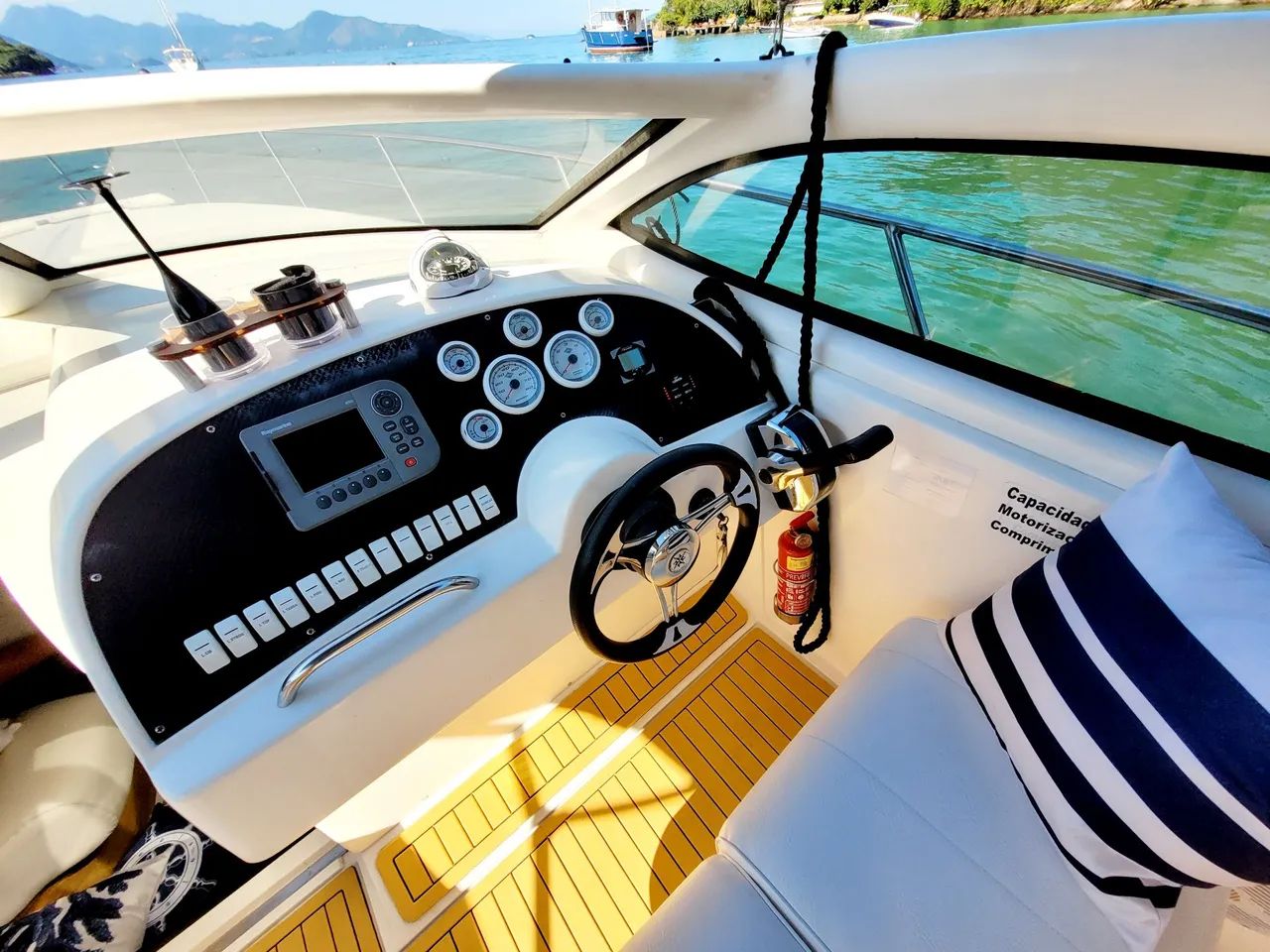 Lancha 29 pés Casco Real Modelo Class Apenas 350 horas - Foto 4