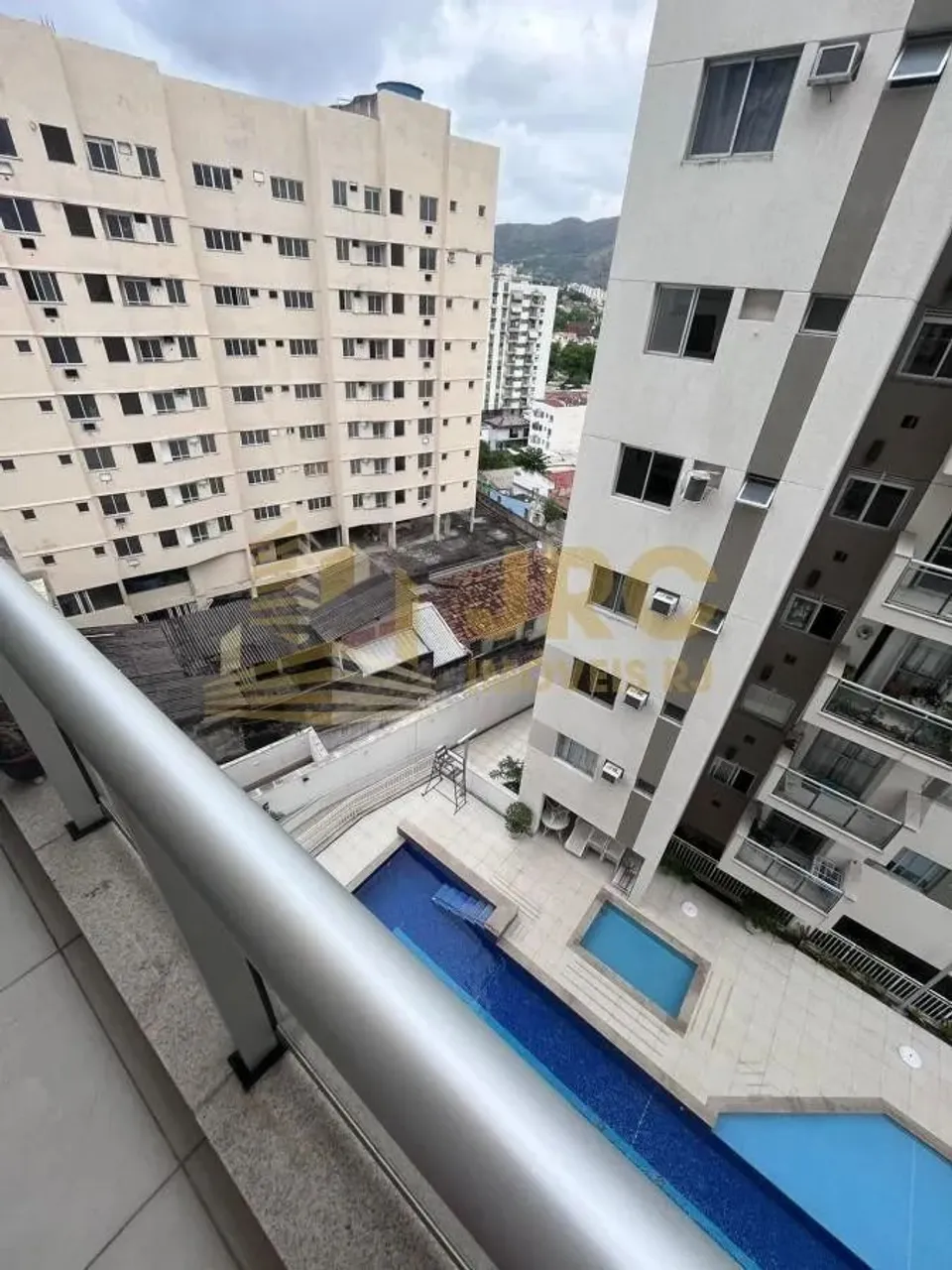 Apartamento para Venda em Rio de Janeiro - RJ no bairro Todos os Santos