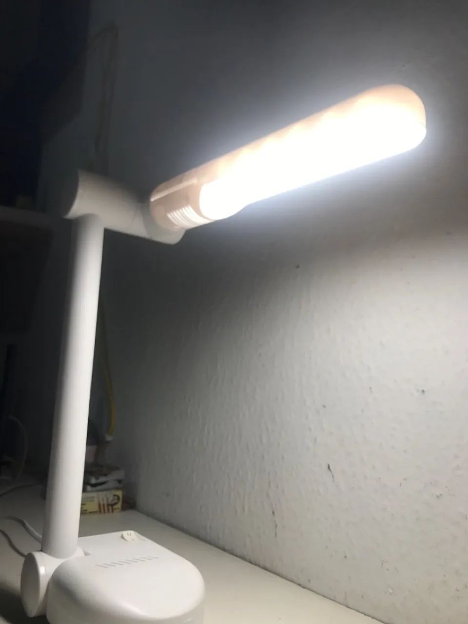 Luminária pelicano branca bivolt LED - Foto 3