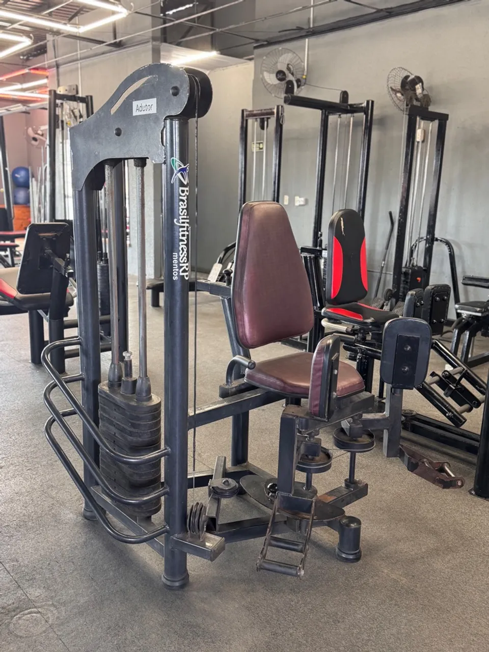 Cadeira Adutora - Aparelho de Musculação Adutor Brasifitness