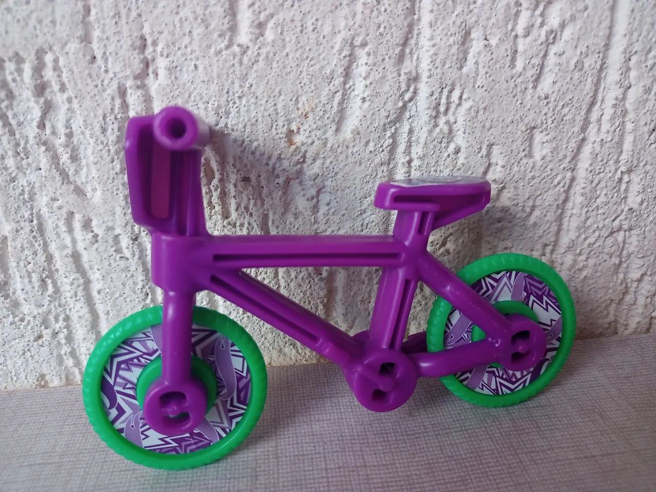 Mini bicicleta Hot Wheels Nitro Júnior games McDonald's 