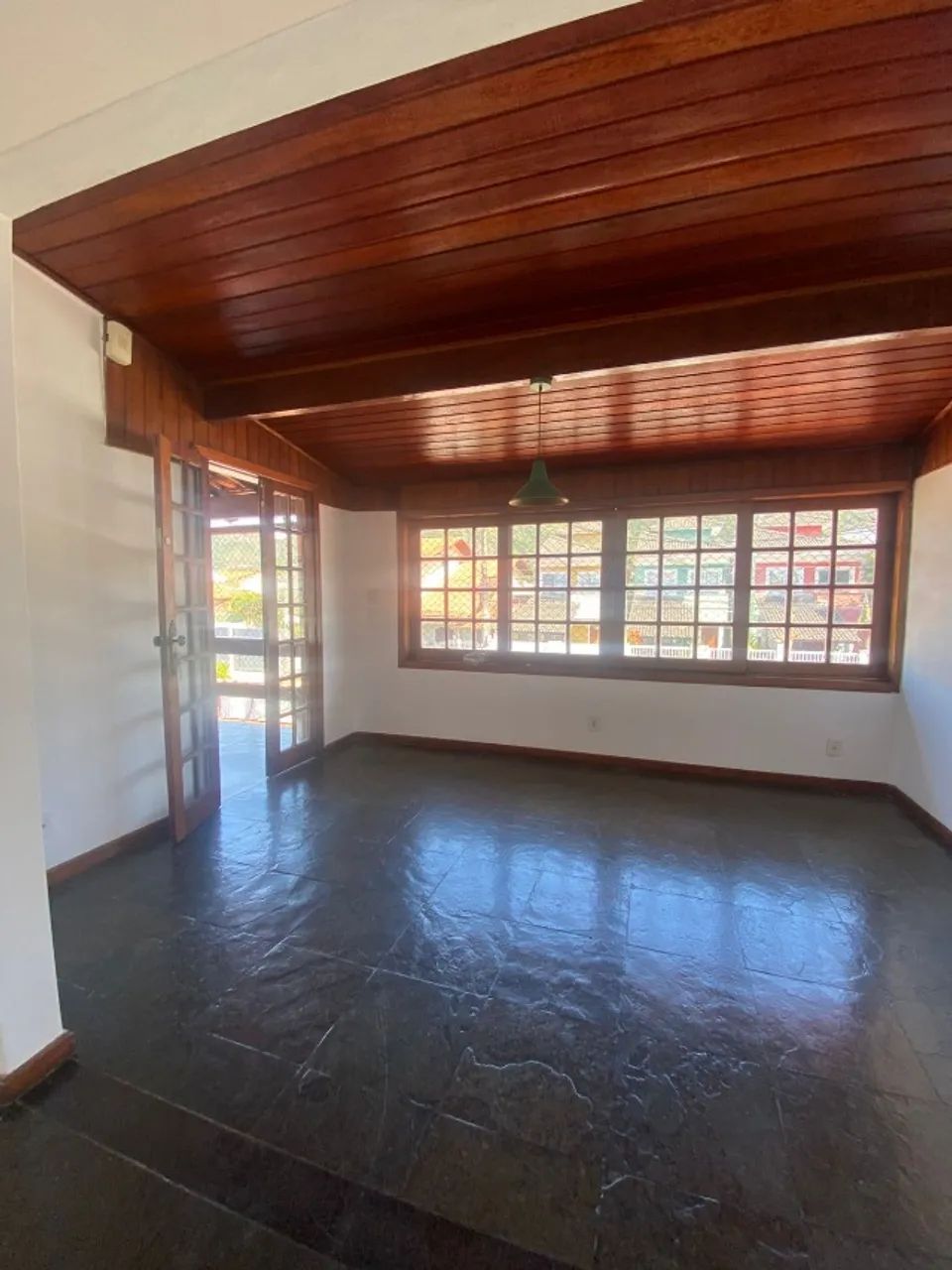 Aluguel Piratininga casa tipo SOBRADO ( o 2º pavimento) Niterói 3 quartos garagem quintal  - Foto 2