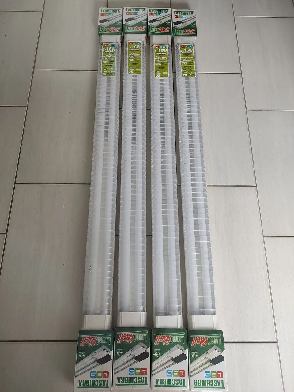 Lâmpadas LED Taschibra Lumifácil 2x16W - 2x36/40W - 55% de economia - 4 unidades