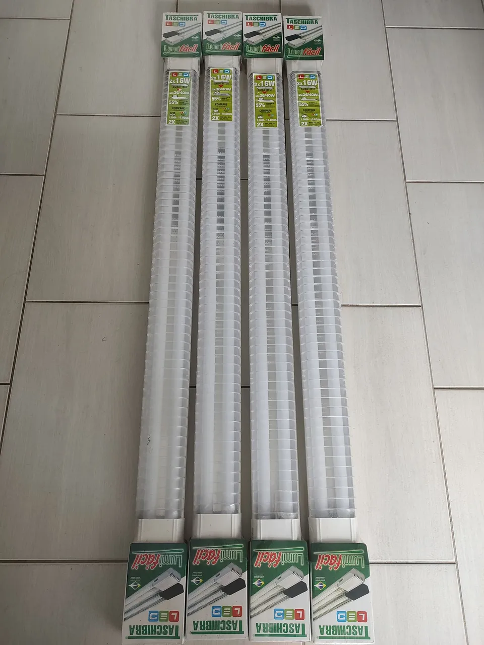 Lâmpadas LED Taschibra Lumifácil 2x16W - 2x36/40W - 55% de economia - 4 unidades