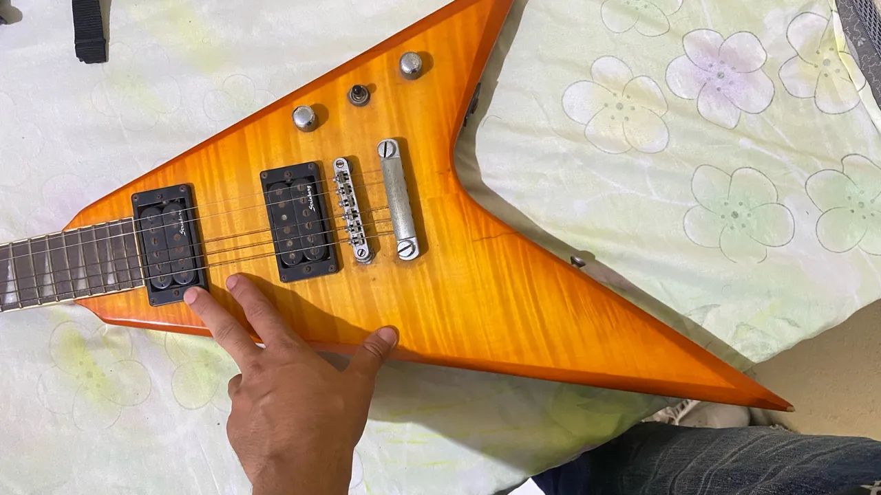 Guitarra Elétrica Flying V - Foto 3