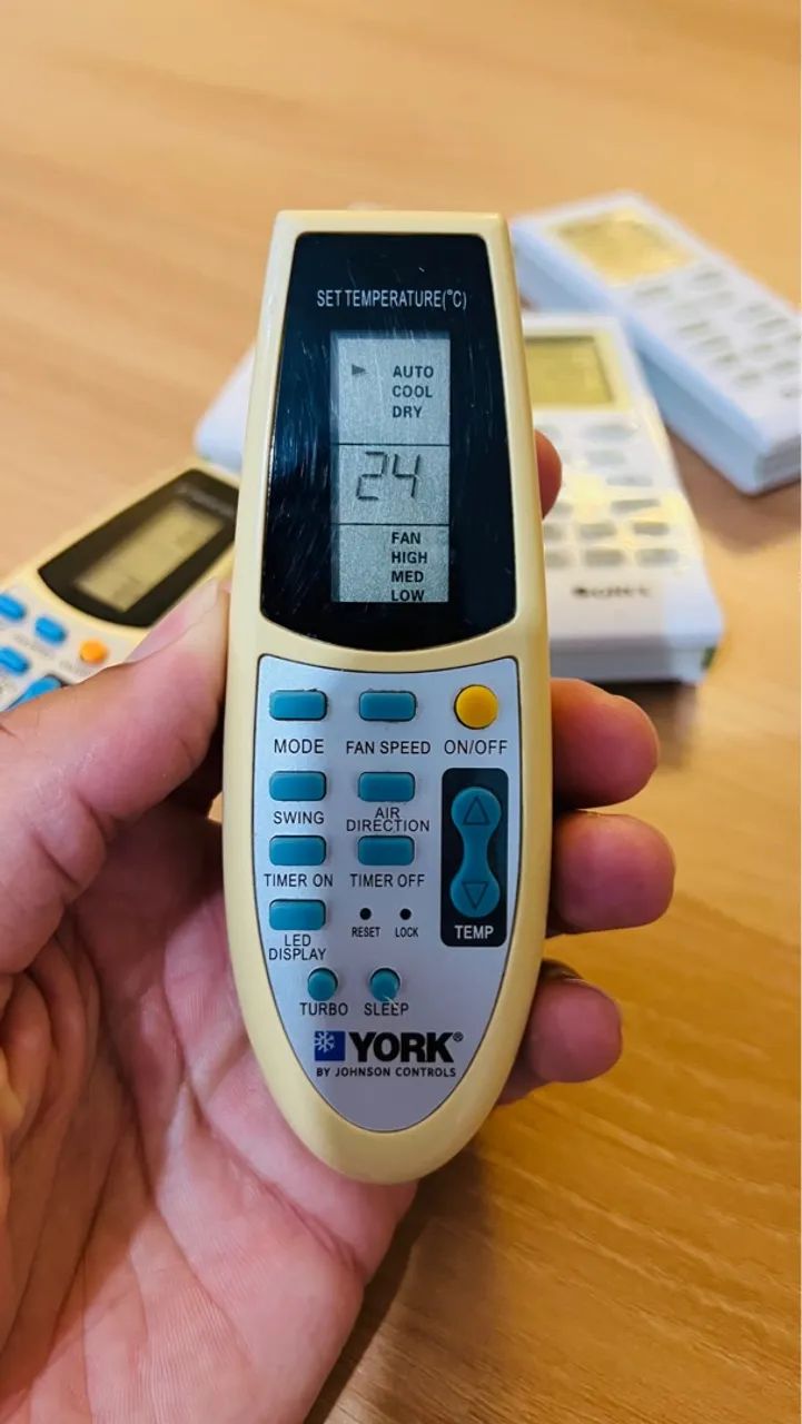 Controle Remoto Original Gree e york - Foto 3