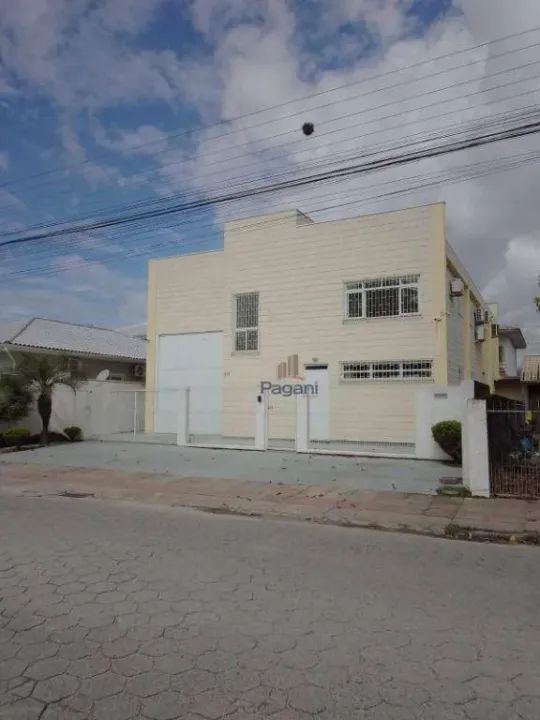 Galpão para alugar, 300 m² por R$ 8.102,58/mês - Aririú - Palhoça/SC