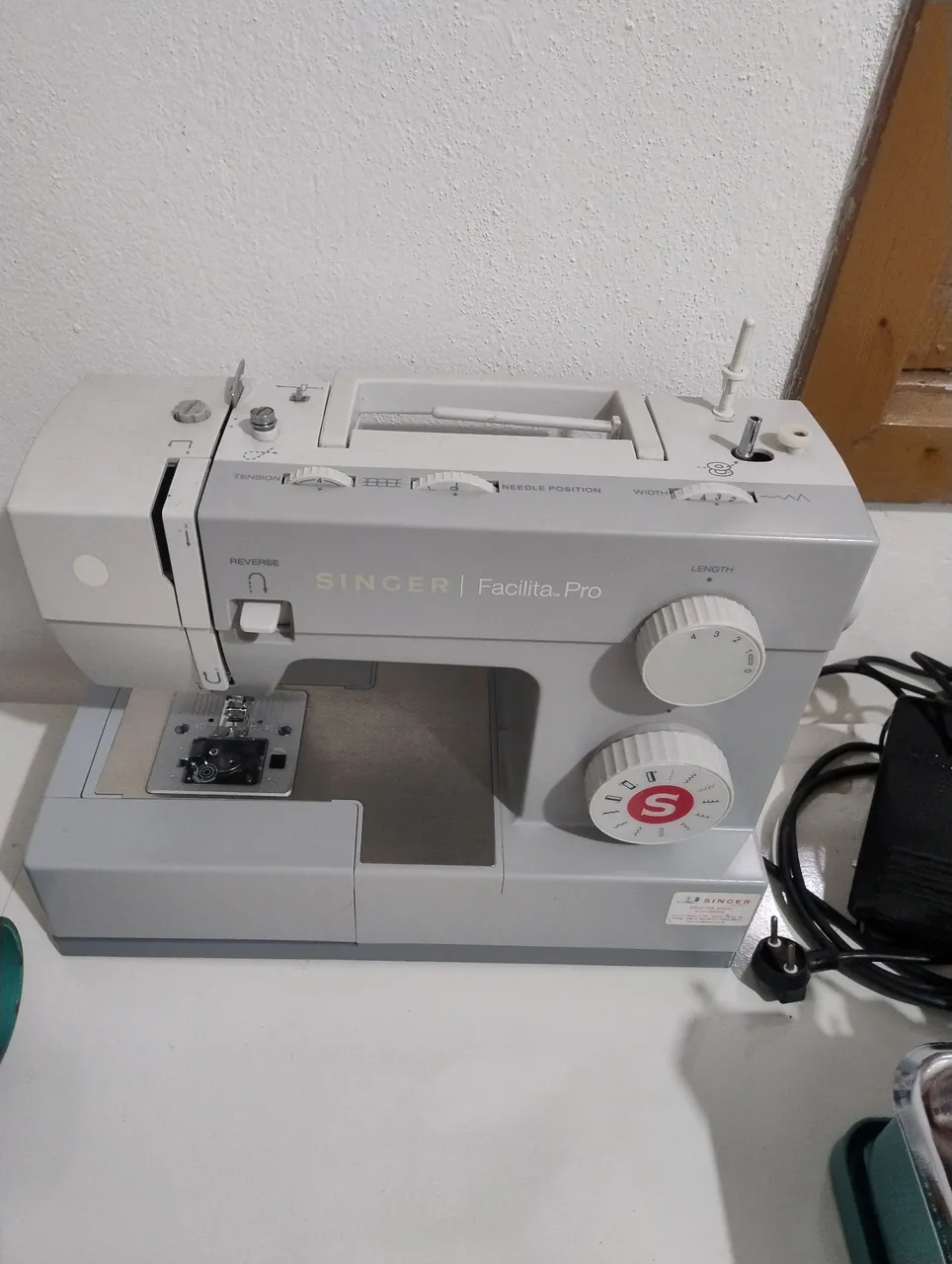 Máquina de Costura Singer Facilita Pro
