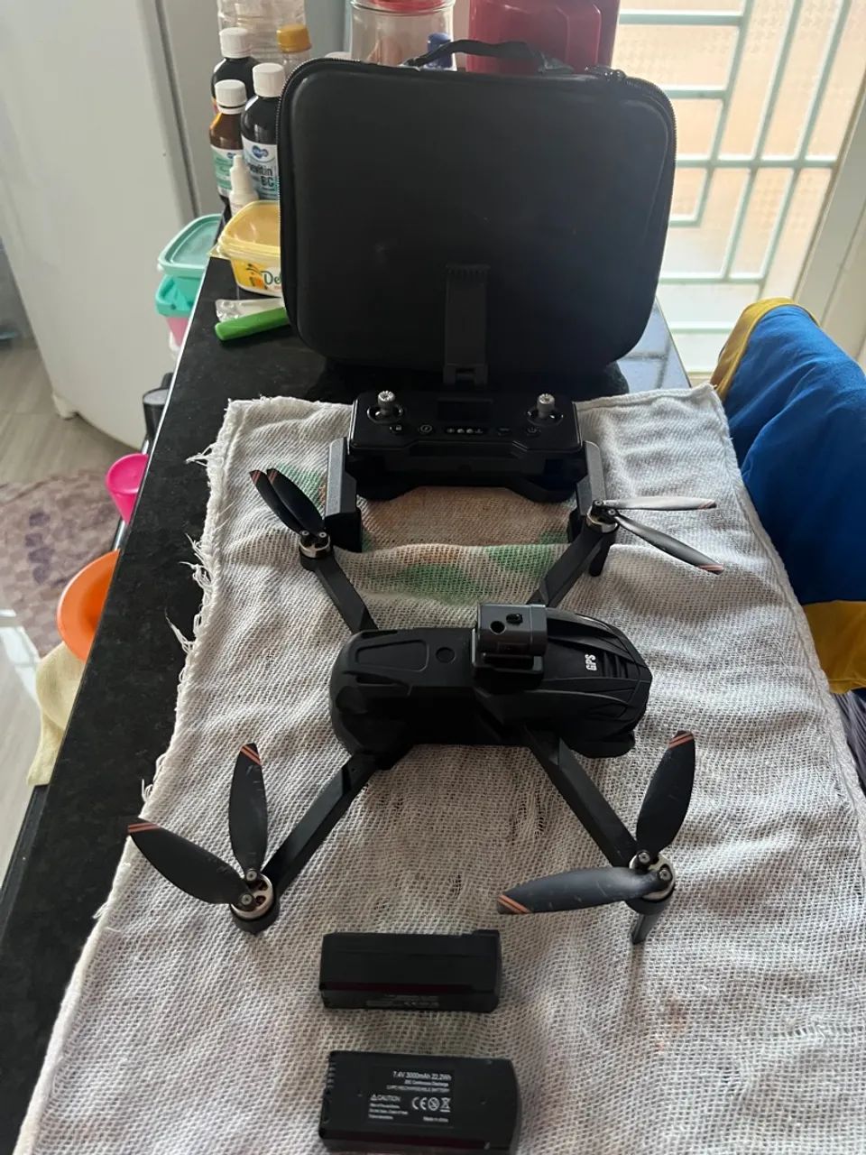 Vende-se e tá barato pouco usado  