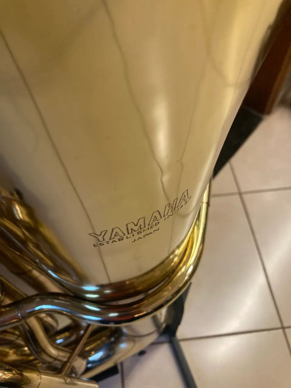 Tuba Yamaha 4/4 - Foto 2