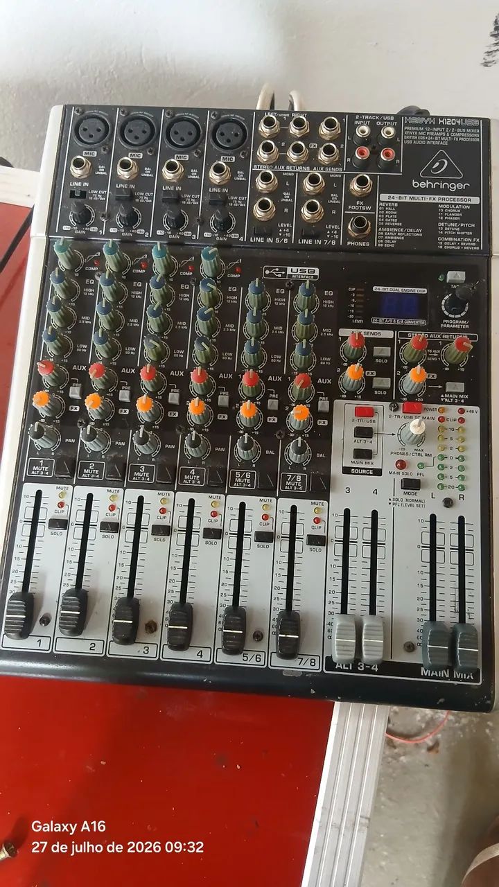 Mesa de som behringer - Foto 2