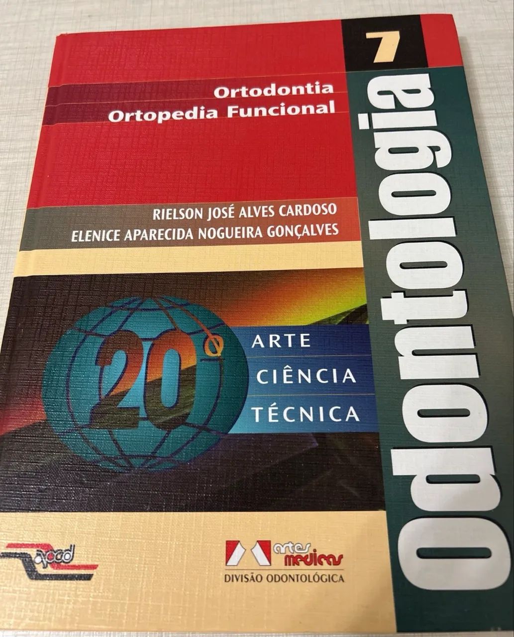 Livro Ortodontia e Ortopedia Funcional (vol.7-série APCD)