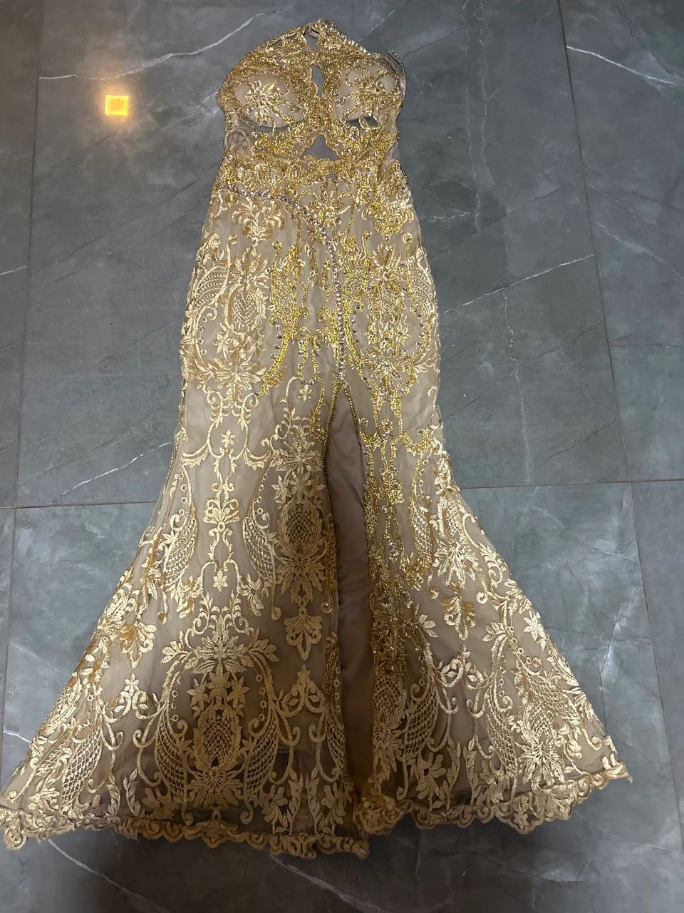 Vende-se vestido 