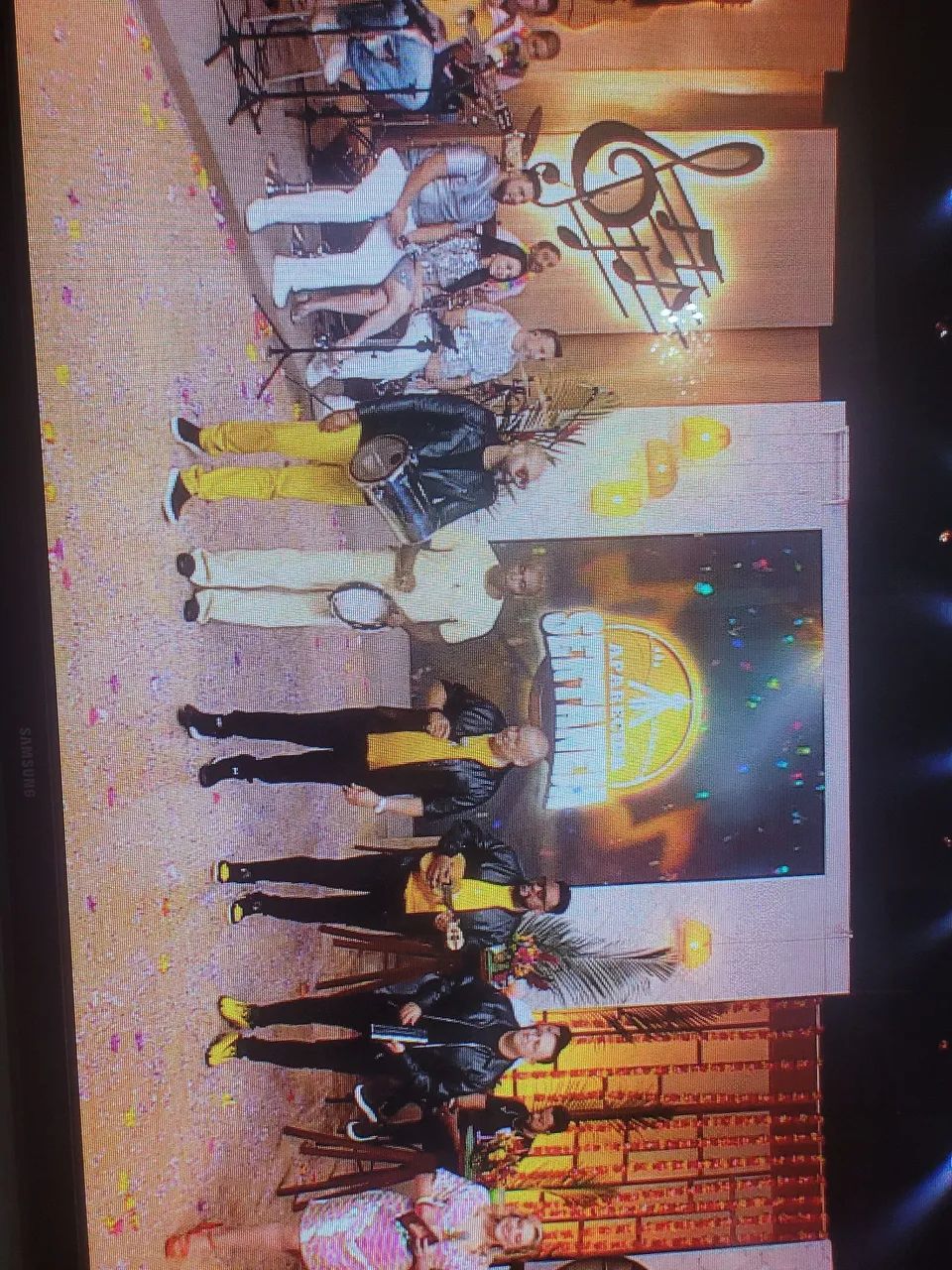 Vendo tv Samsung 51 polegadas 550