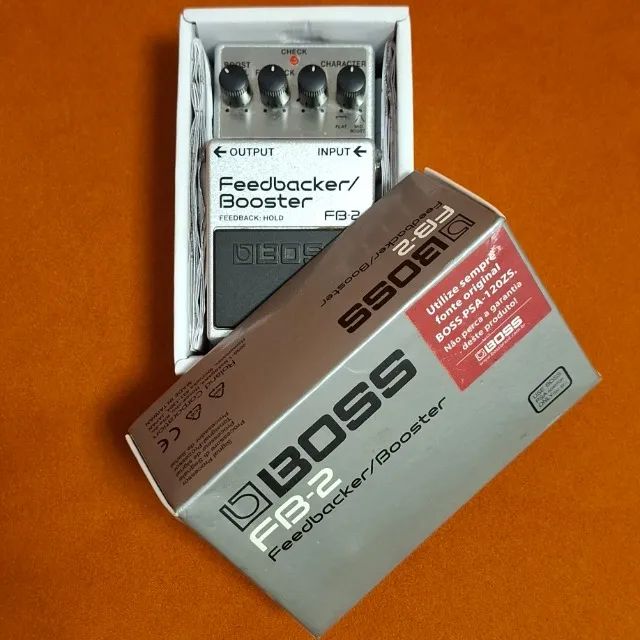 Pedal Boss Feedbacker / Booster FB-2