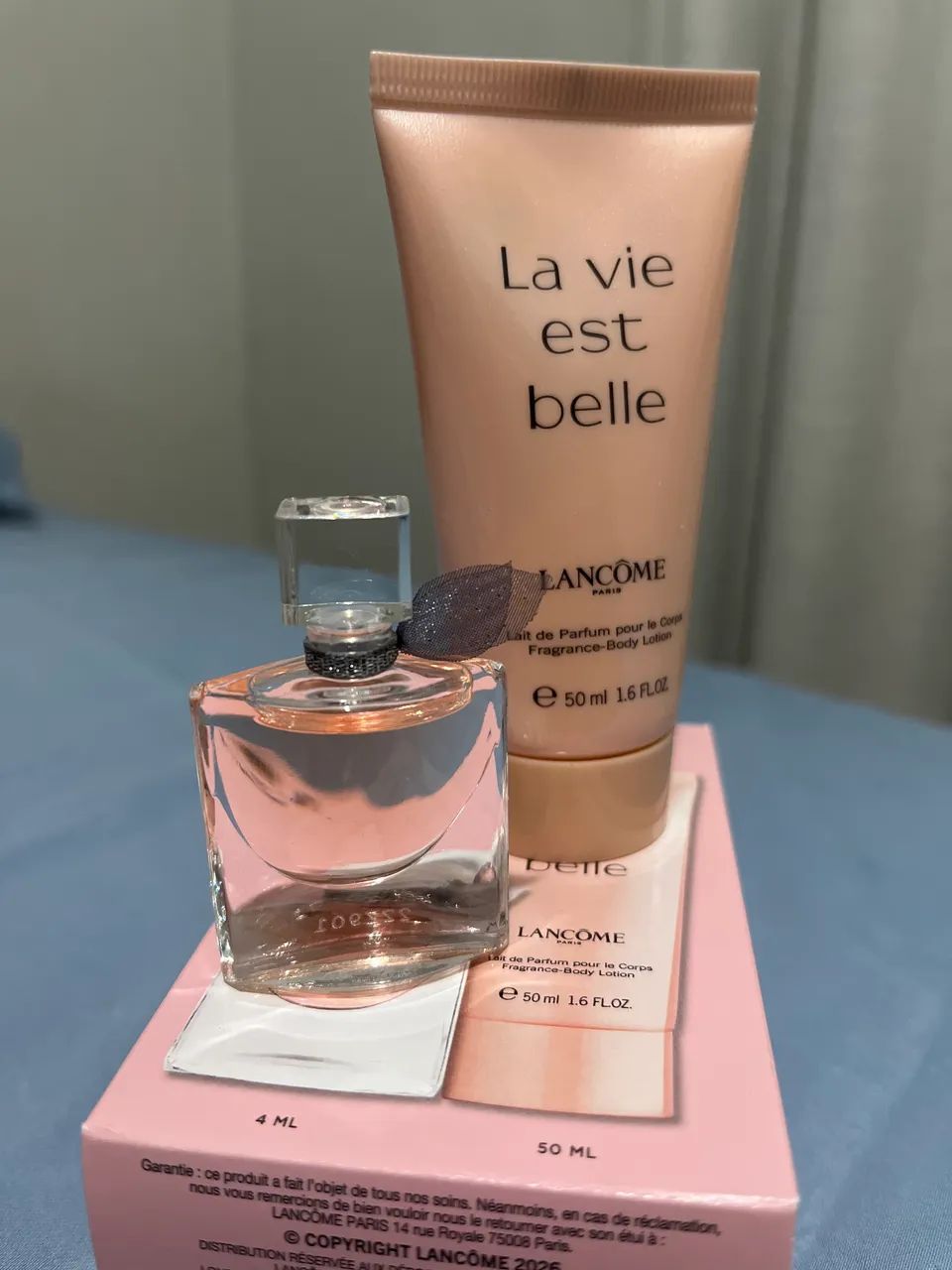 Kit Lancôme Mini perfume e Loção  - Foto 2
