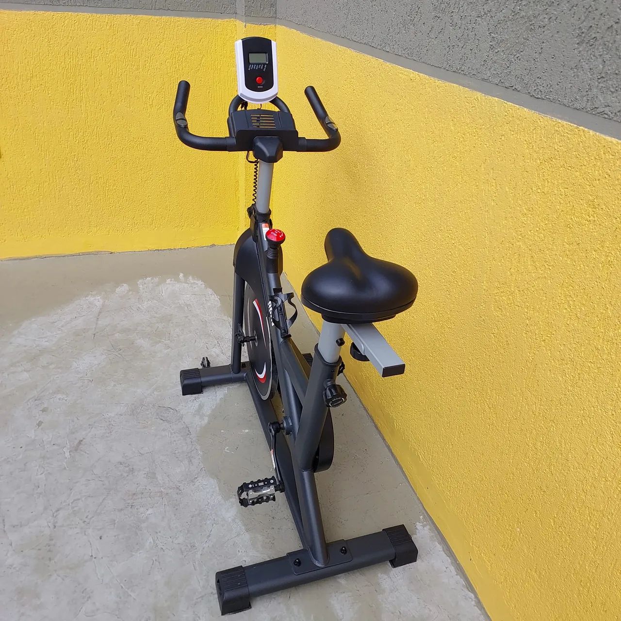 Bicicleta ergometrica spinning  - Foto 4