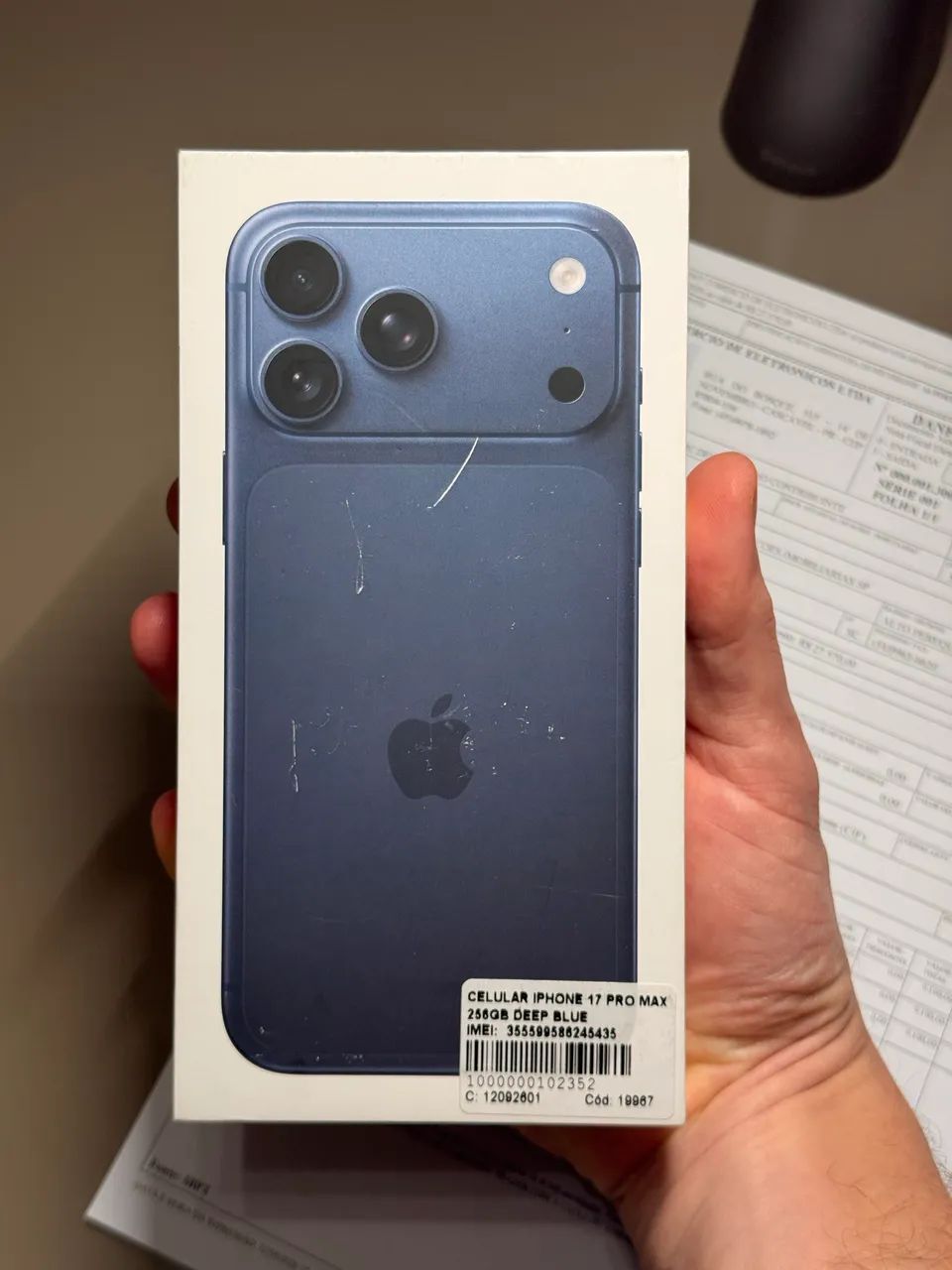 iPhone 17 pro Max 256 LACRADO - Azul (deep blue) - Foto 2