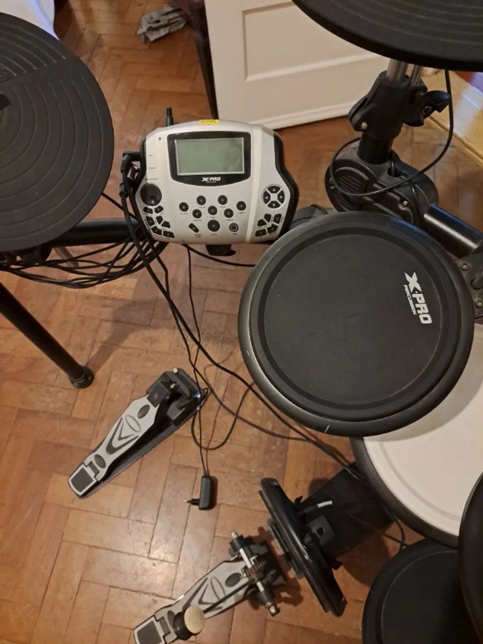 Bateria Eletrônica X-pro Ed100 Com Módulo E Pedais Preta - Foto 4