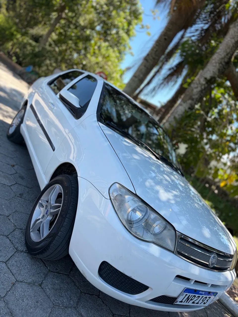 Fiat Siena Siena HLX 1.8 mpi Flex 8V 4p 2007
