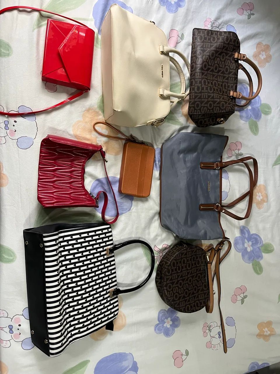 Bolsas Chenso, Petit Jolie, Via uno e Arezzo 