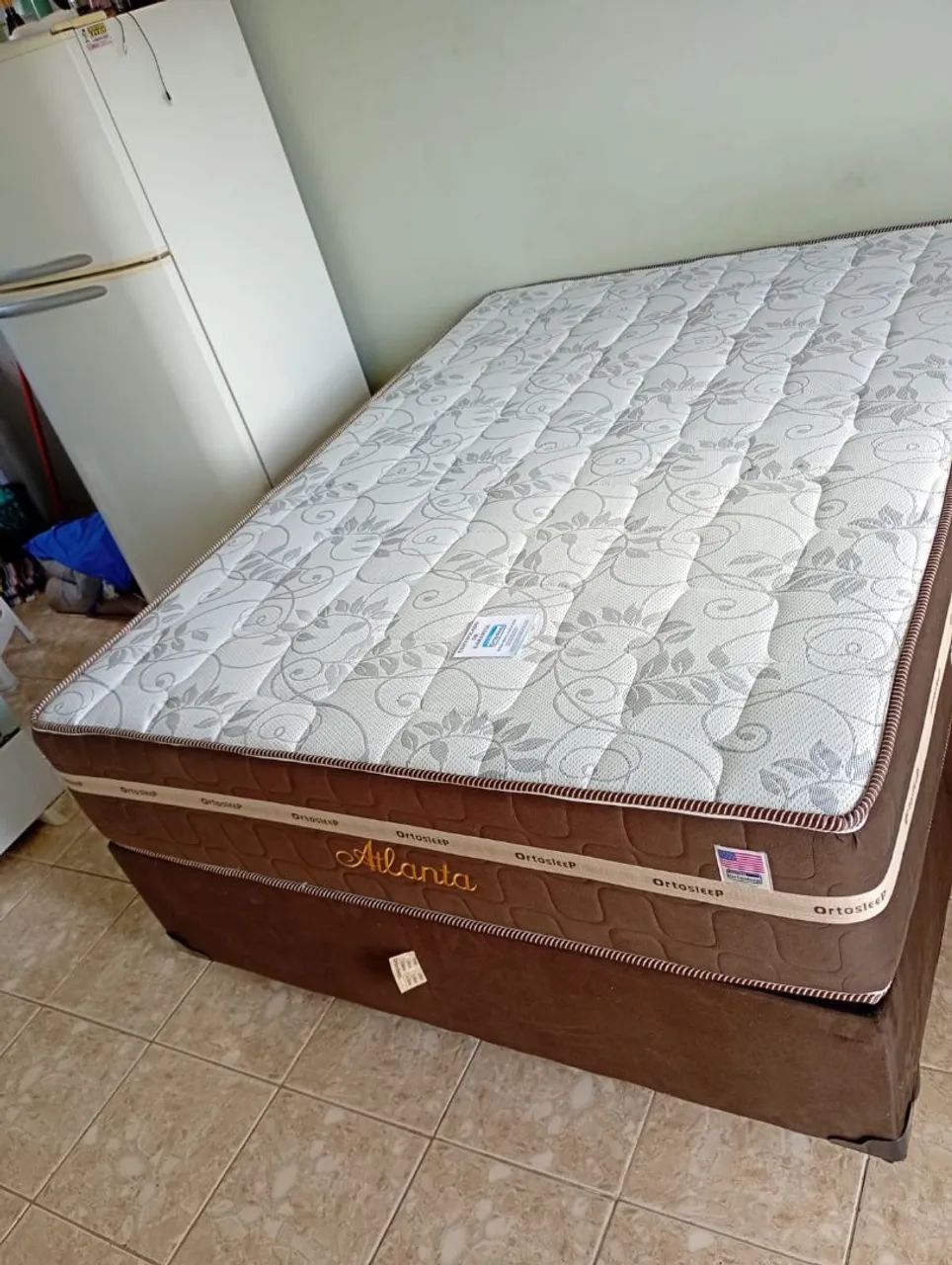 Cama casal bem alta conforto para coluna 