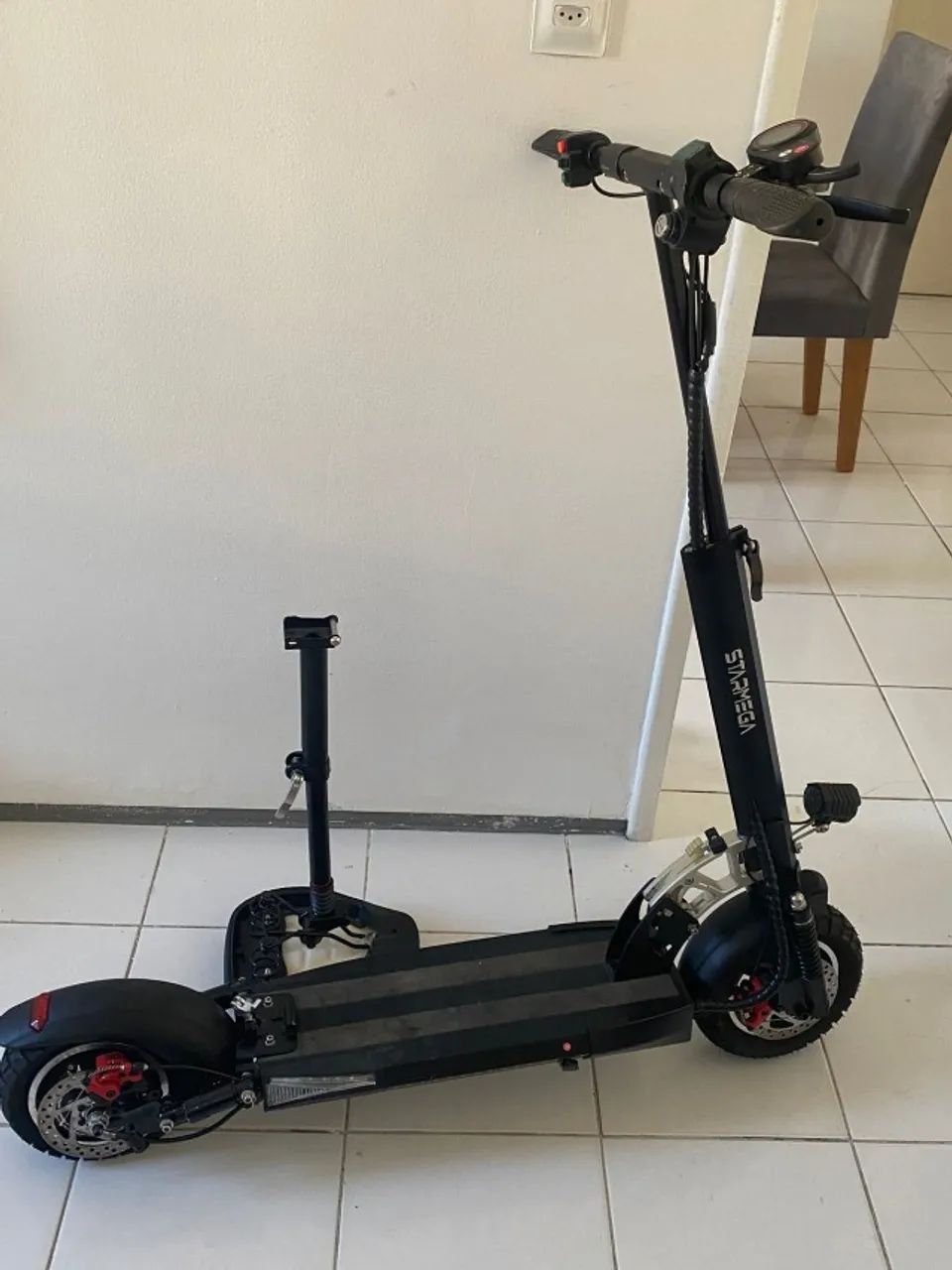 PATINETE ELÉTRICO À VENDA ? SUPER CONSERVADO - Foto 3