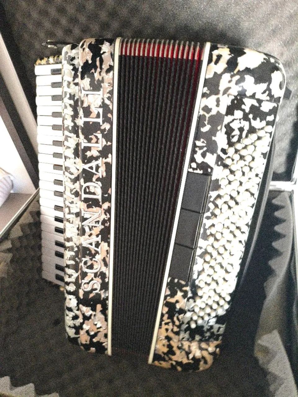 Acordeon nova na caixa - Foto 2