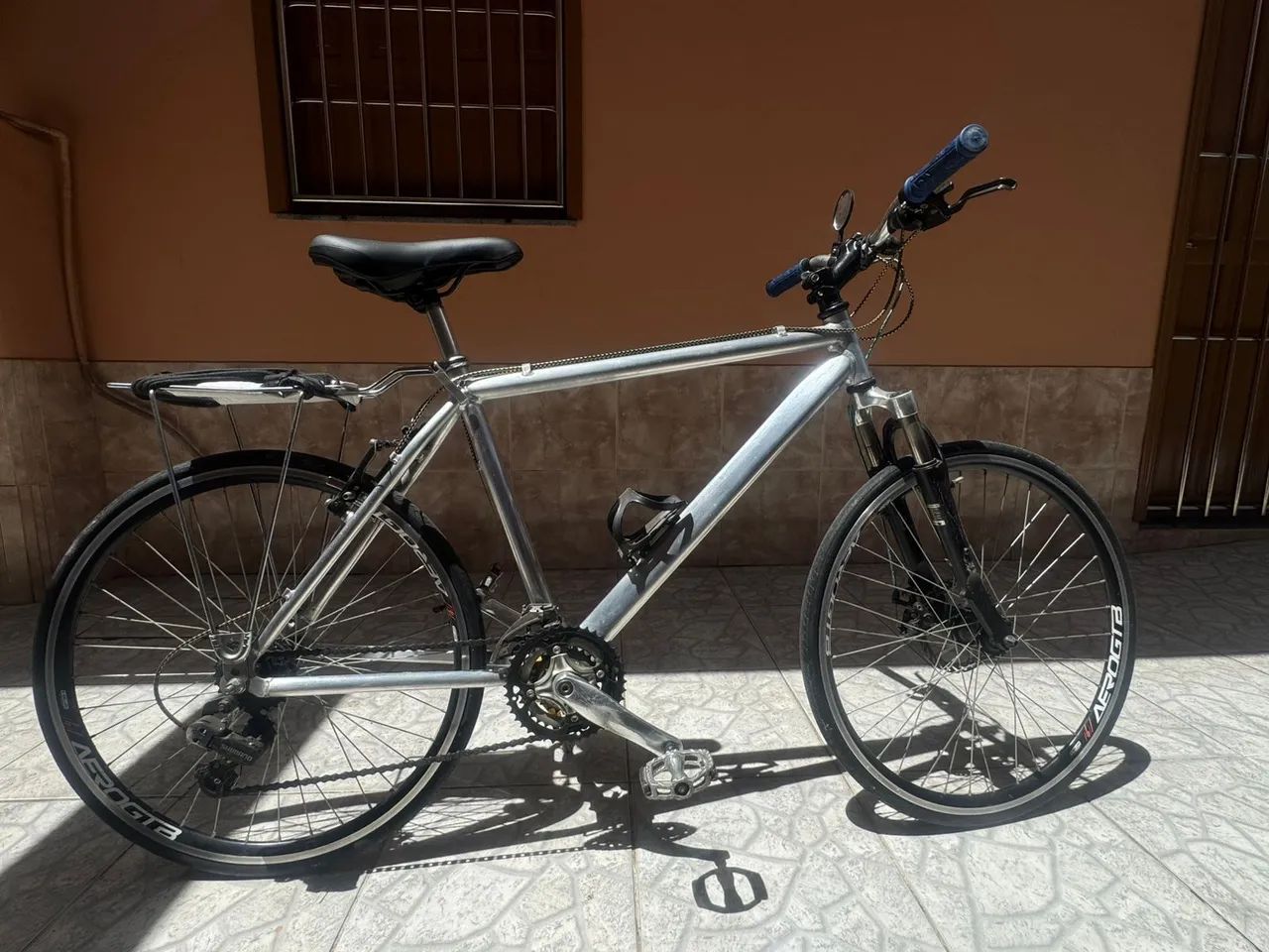 Bicicleta de alumínio aro 26