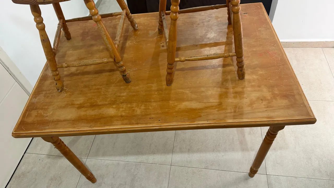 Mesa com 2 cadeiras  - Foto 2