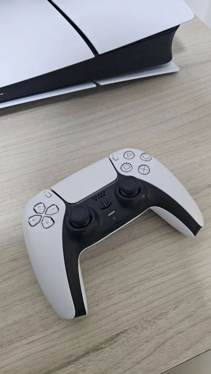 VENDO PS5 SLIM ORIGINAL COMPLETO COM JOGO  - Foto 2